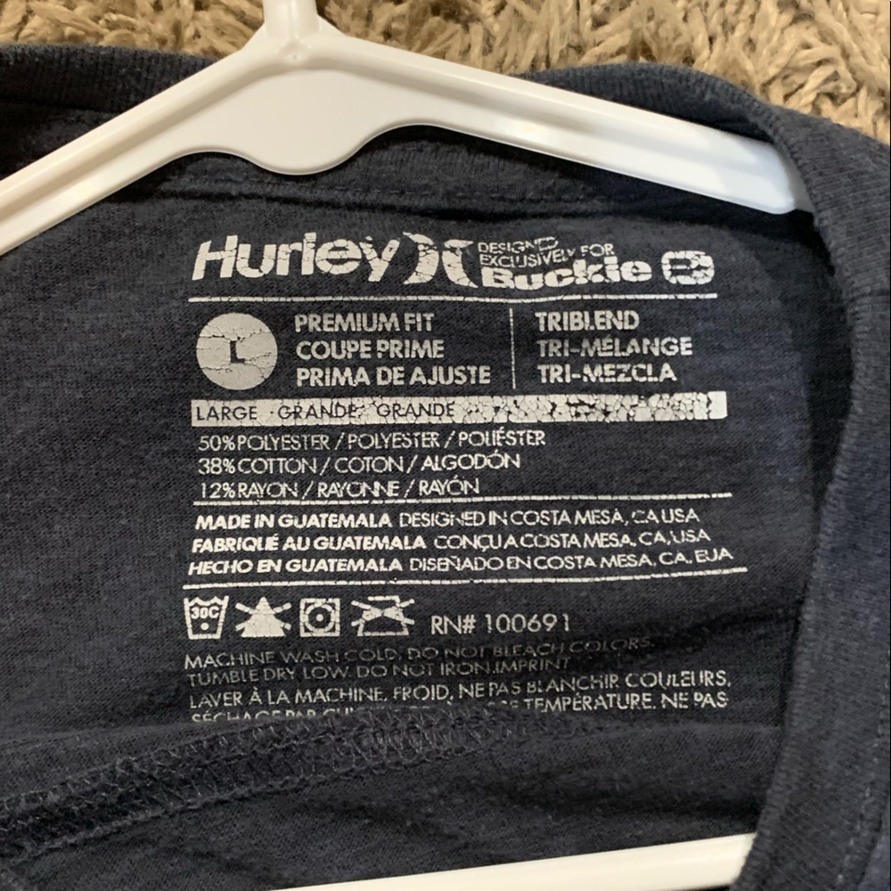 Hurley long sleeve - Picture 3 of 3